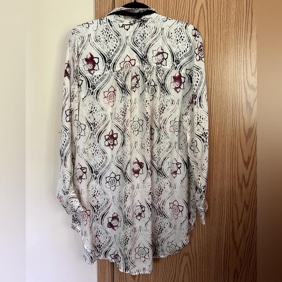 Melissa McCarthy blouse 1X, EUC button up 3/4 sleeves removable tie - Picture 2 of 9